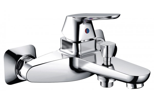 Single lever bath mixer