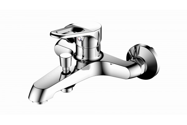 Single lever bath mixer